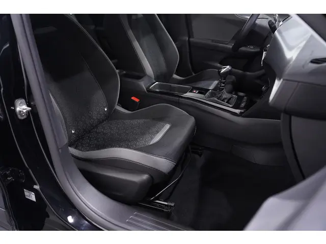 Opel Mokka 1.2 Turbo Elegance 2022 Benzine 30