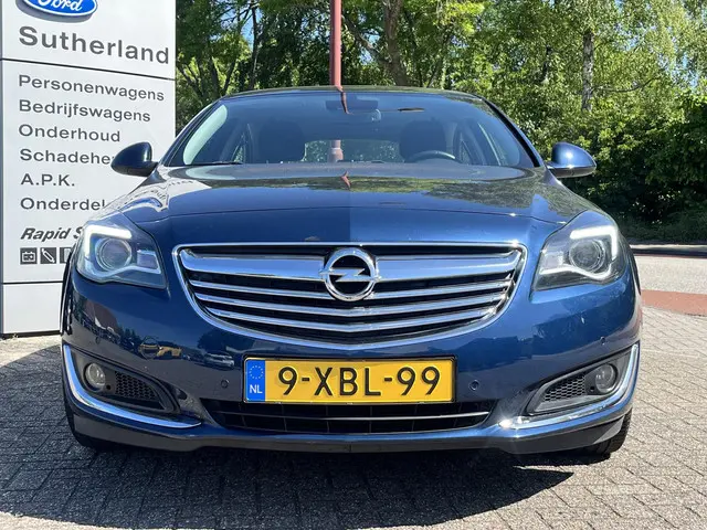 Opel Insignia 1.4 T EcoFLEX Edition 2014 Benzine 2