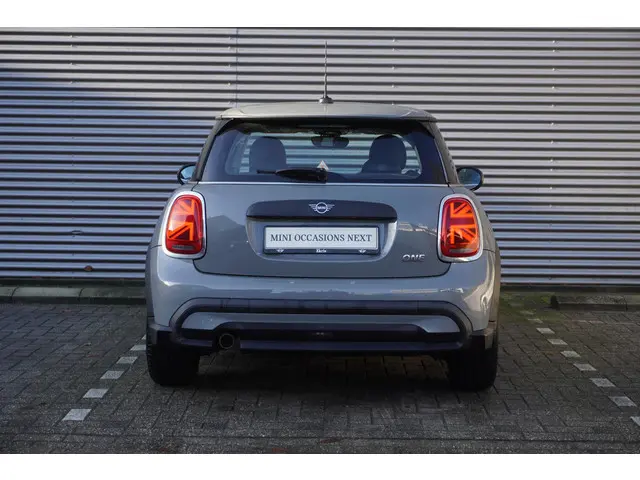 MINI 3-Deurs One 2021 Benzine 5