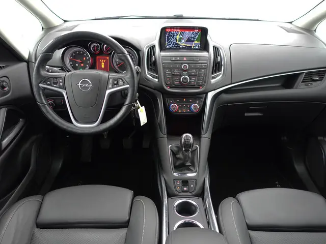 Opel Zafira Tourer 1.4 Innovation OPC- 2016 Benzine 7