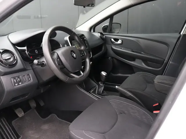 Renault Clio 0.9 TCe Limited 2019 Benzine 10