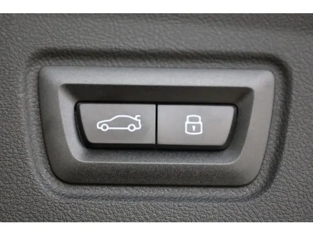 BMW i4 eDrive35 2025 Elektrisch 28