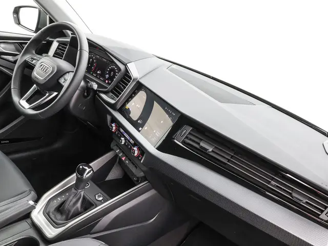 Audi A1 Sportback 30 TFSI 116pk S Edition 2025 Benzine 26