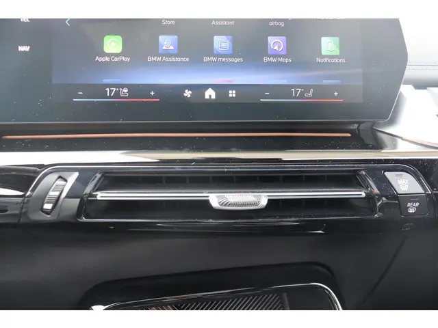 BMW X1 xDrive25e 2025 Hybride Benzine 28