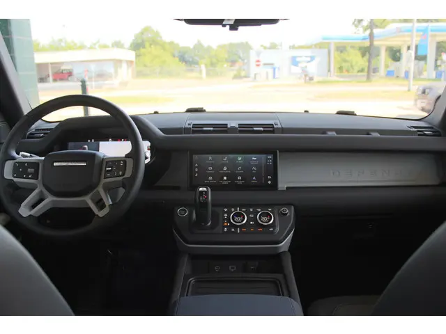 Land Rover Defender D240 110 S 7 Seater 2020 Diesel 20