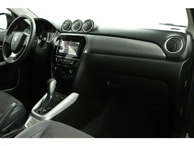 Suzuki Vitara 1.6 High Executive 2015 Benzine 42