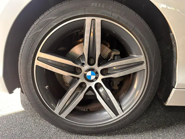 BMW 1 Serie 116i High Executive 2015 Benzine 29