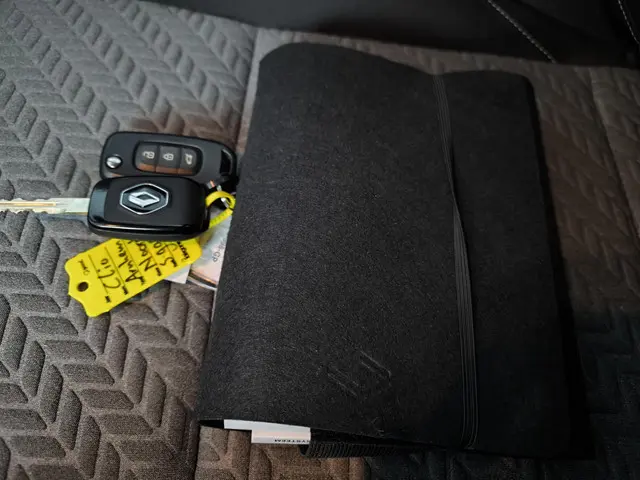 Renault Clio 1.0 TCe 90 Evolution 2023 Benzine 16