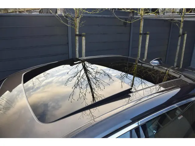 BMW 7 Serie 740Li High Executive 2015 Benzine 12