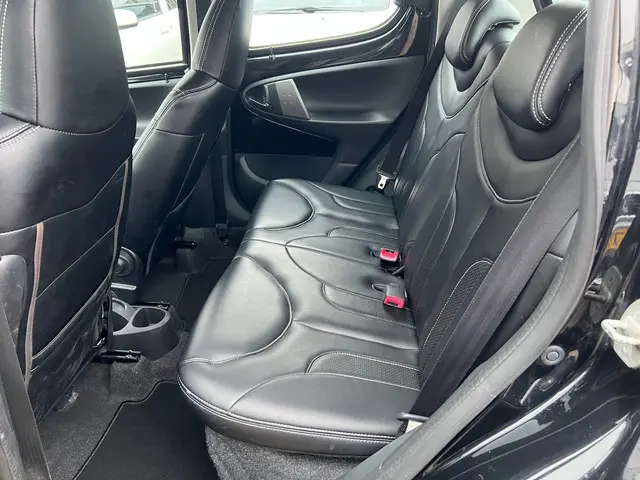 Peugeot 107 1.0 EXCLUSIVE NL-AUTO-NAP 2014 Benzine 18