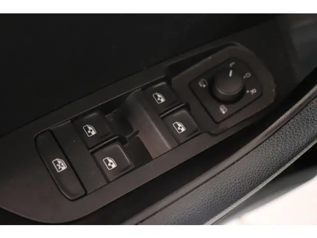 Škoda Karoq 1.5 TSI ACT Sportline Business 2021 Benzine 20