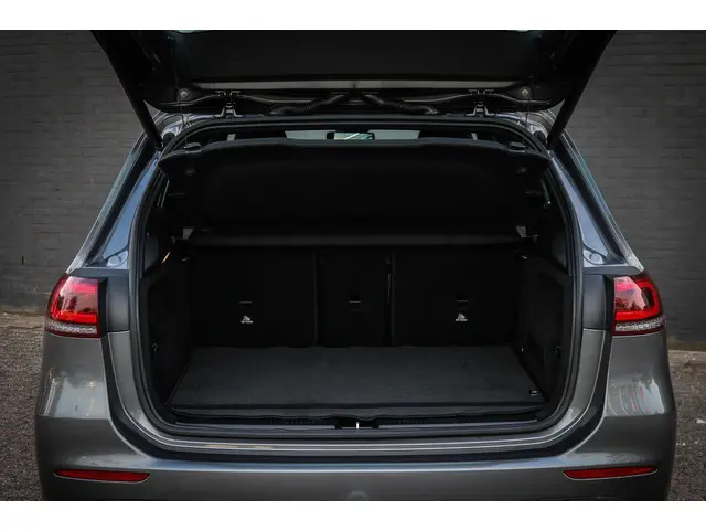 Mercedes-Benz B-Klasse 160 2020 Benzine 14