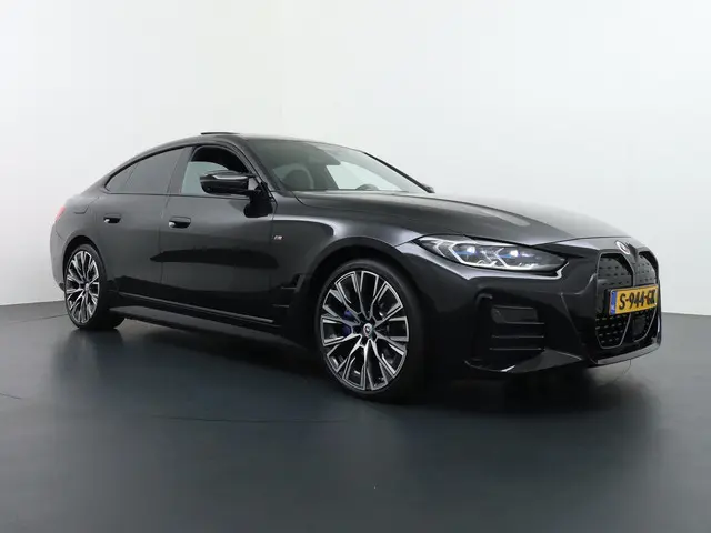 BMW i4 2