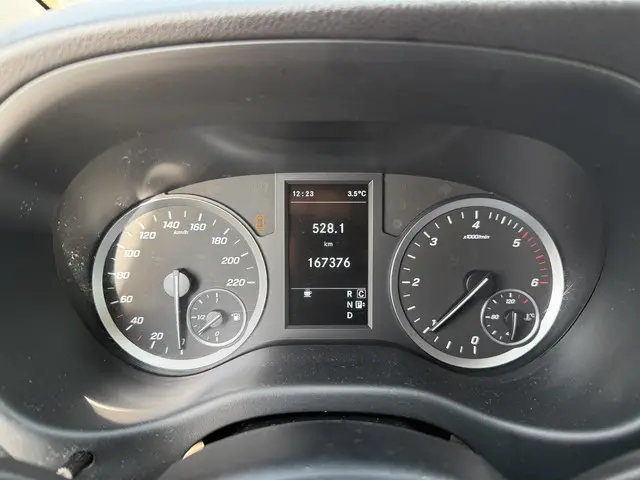 Mercedes-Benz Vito 119 CDI 2020 Diesel 29
