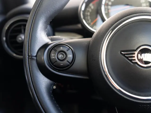 MINI 5-Deurs Cooper Aut. 2020 Benzine 21