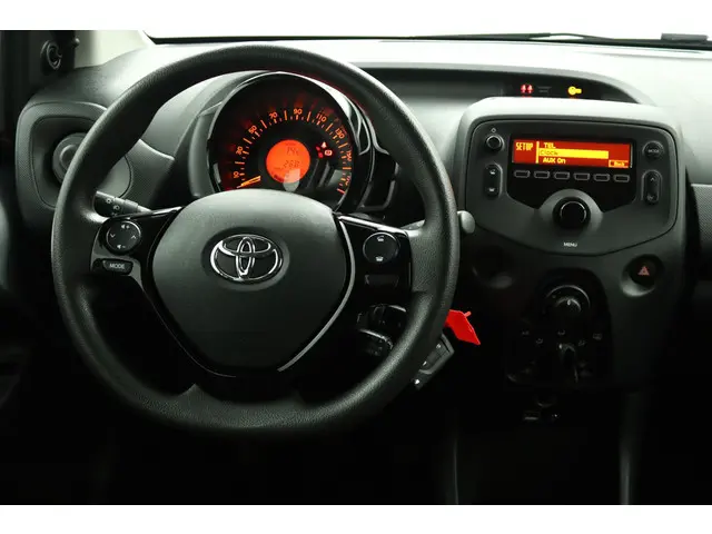 Toyota Aygo 1.0 VVT-i x-fun 2018 Benzine 54