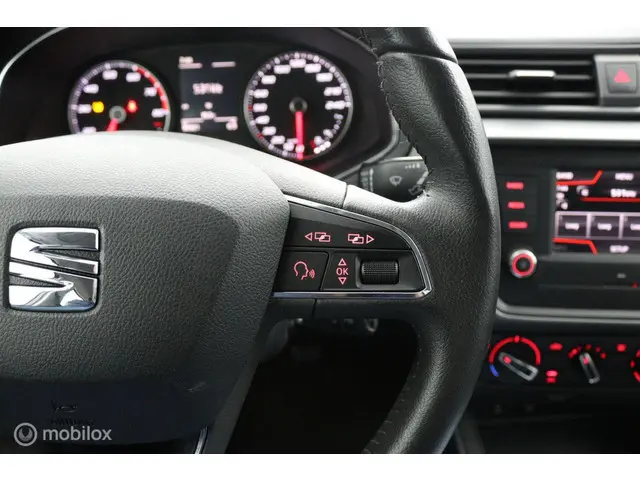 SEAT Ibiza 1.0 TSI FR Business Intense 2017 Benzine 23