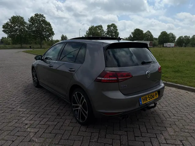 Volkswagen Golf 1.4 TSI GTE 2015 Hybride Benzine 4