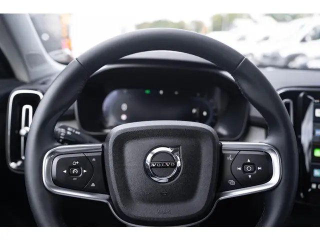 Volvo XC40 2.0 B4 Ultra Dark 2024 Benzine 22