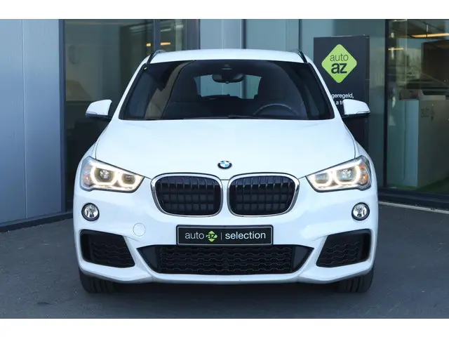 BMW X1 xDrive20i Executive 2017 Benzine 11