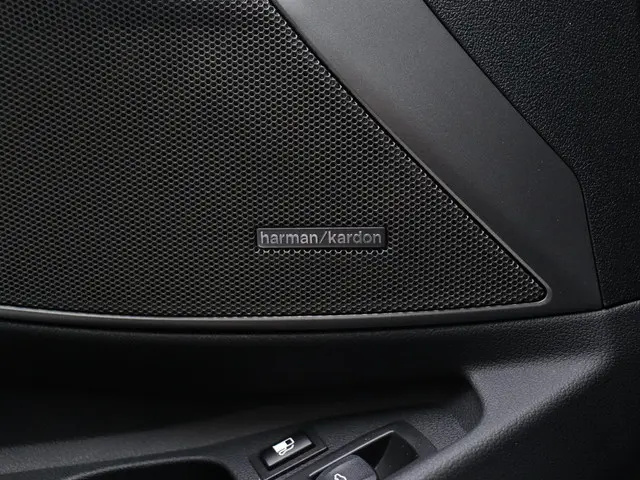 BMW 3 Serie Touring 330e 2026 Hybride Benzine 33