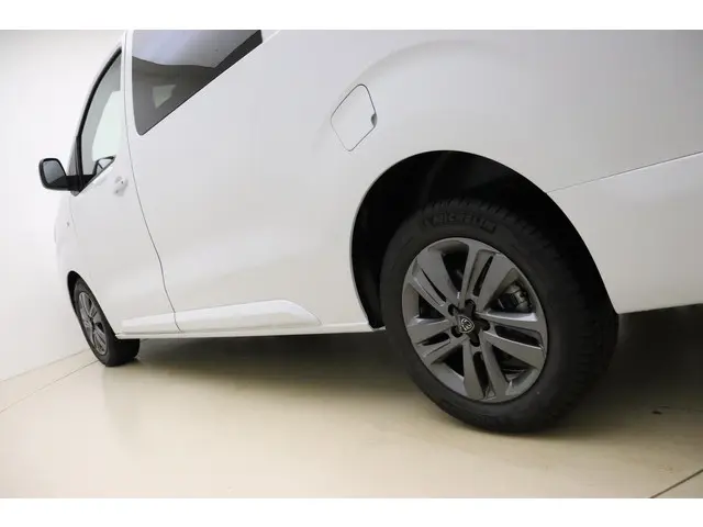 Peugeot Expert 2.0 BlueHDi S&S L3 DC 2024 Diesel 14