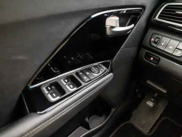 Kia Niro 1.6 GDi Hybrid Sport 2018 Hybride Benzine 22