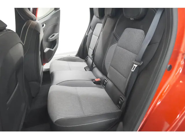 Renault Clio TCe 90 GPF techno 2024 Benzine 29
