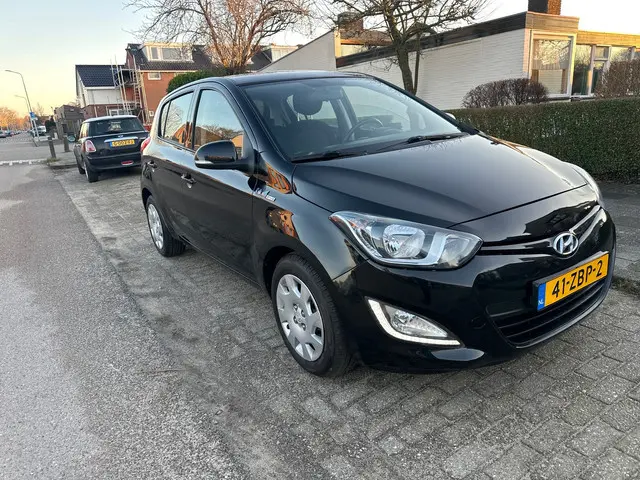 Hyundai i20 1.2i i-Motion 2012 Benzine 3