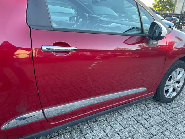 Citroën DS3 1.6 So Chic 2012 Benzine 4