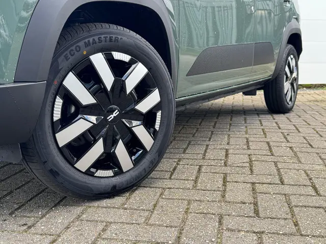 Dacia Spring Expression 65 27 kWh 2025 Elektrisch 4