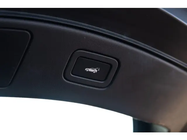 Jaguar F-Type 5.0 V8 SVR Coupé AWD 2016 Benzine 38