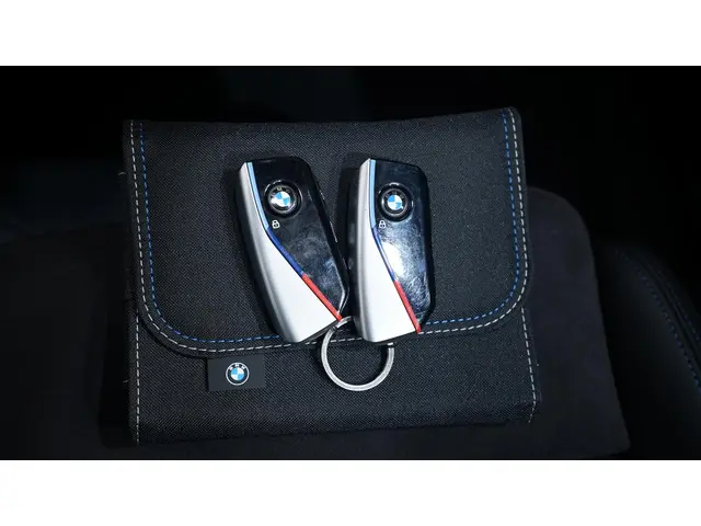 BMW iX1 xDrive30 Launch Edition 67 kWh 2024 Elektrisch 46