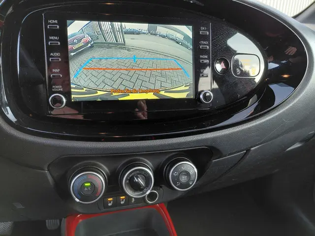 Toyota Aygo X 1.0 VVT-i MT Play 2022 Benzine 5