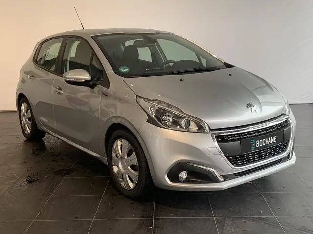 Peugeot 208 1.2 PureTech Signature 2018 Benzine 5
