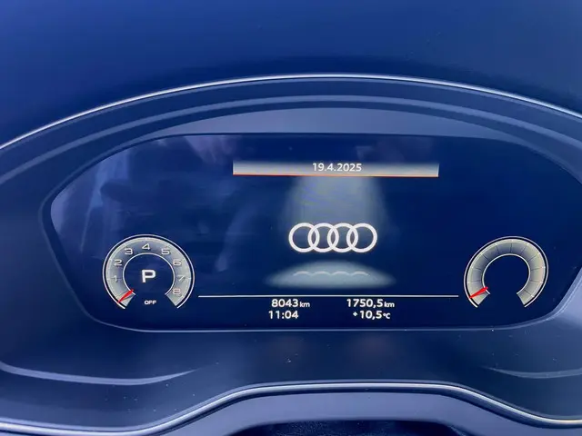 Audi Q5 40 TFSI S edition 2023 Hybride Benzine 5