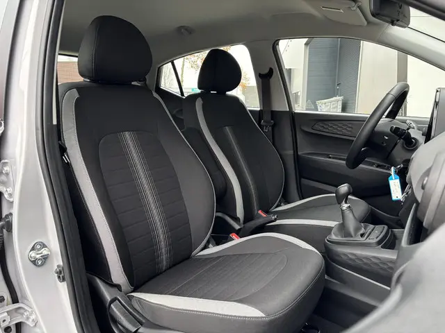 Hyundai i10 1.0 Comfort Smart 2024 Benzine 11