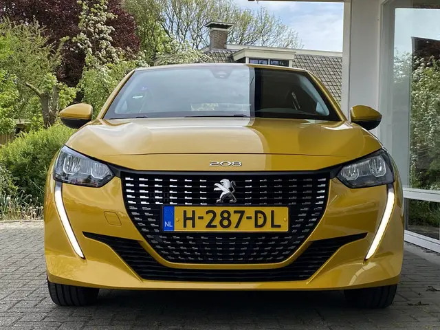 Peugeot 208 1.2T 100pk Active 2020 Benzine 2