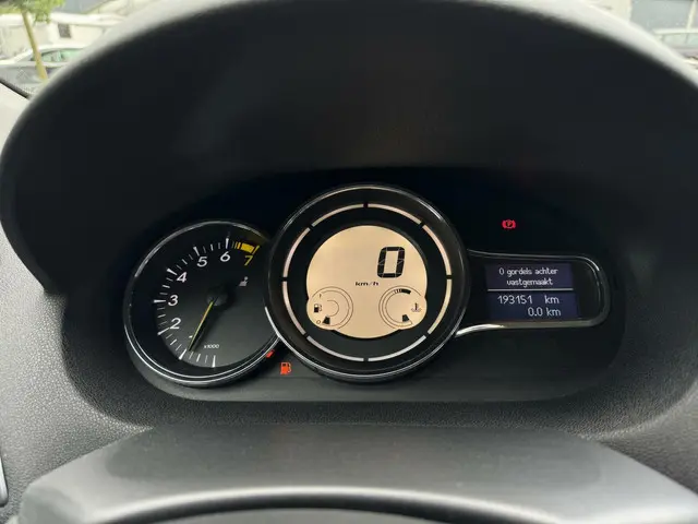 Renault Mégane Estate 1.2 TCe Limited 2015 Benzine 9