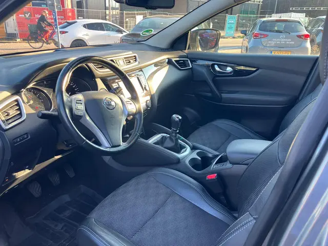 Nissan QASHQAI 1.2 Premier Edition 2014 Benzine 3