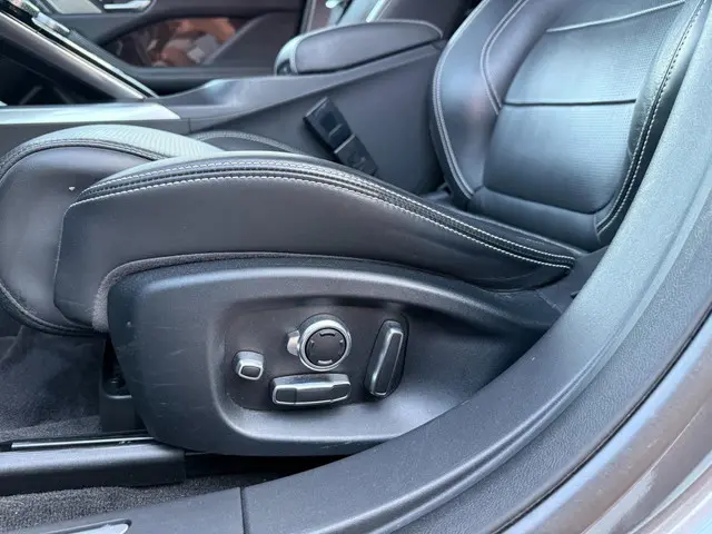 Jaguar I-PACE EV400 First Edition 90 kWh 2018 Elektrisch 8