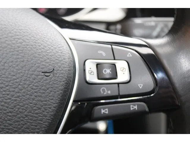 Volkswagen Golf 1.4 TSI Highline 2013 Benzine 19