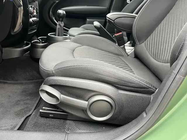 MINI Countryman 1.6 One Pepper 2016 Benzine 14