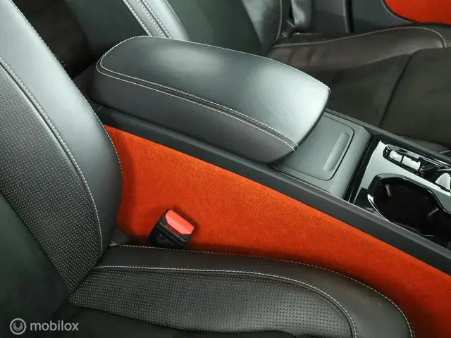 Volvo XC40 2.0 T4 R-Design 2019 Benzine 41