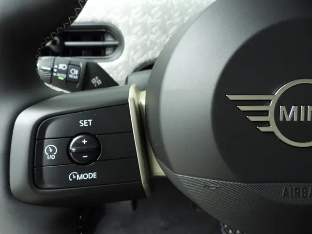 MINI 5-Deurs Cooper C 2025 Benzine 13