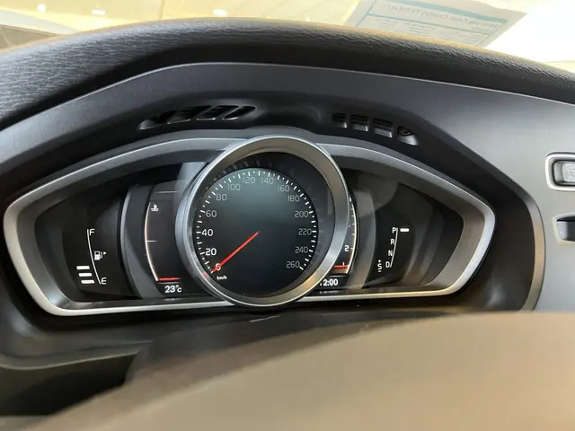 Volvo V40 Cross Country T3 Polar+ Luxury 2019 Benzine 27