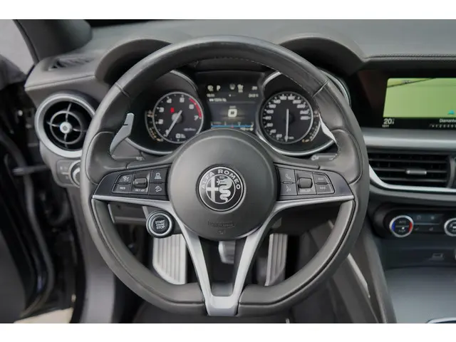 Alfa Romeo Stelvio 2.0 T Q4 B-Tech 2019 Benzine 23