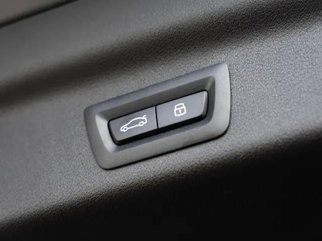 BMW X1 xDrive23i 2025 Benzine 22