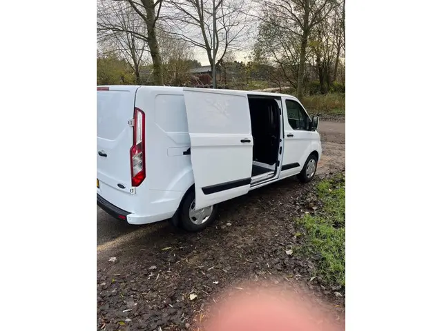 Ford Transit Custom 320 2.0 TDCI L2H2 Trend 2021 Diesel 4
