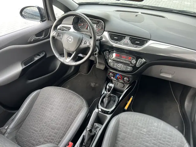 Opel Corsa 1.4 Cosmo 2015 Benzine 10